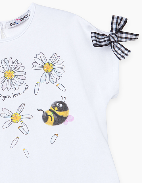 Купить белую футболку полуприлегающего силуэта