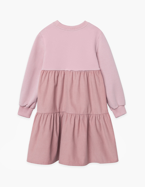 Темно-розовое платье А-силуэта