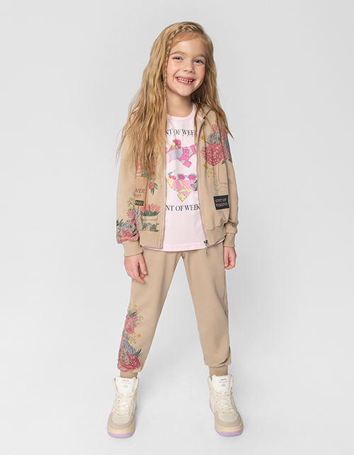 Светло-бежевая толстовка для девочки