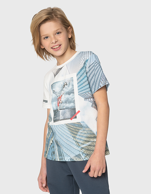 Молочная футболка для мальчика