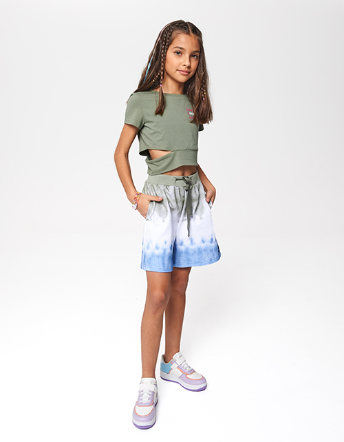 Светло-оливковый топ