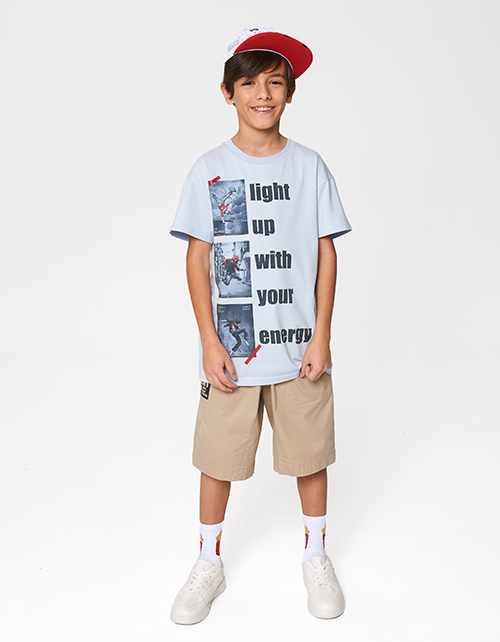 Светло-серая футболка для мальчика