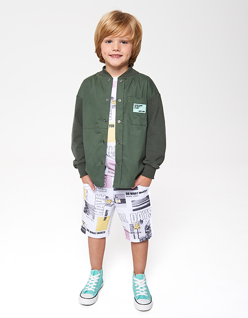 Летние шорты с набивным рисунком для мальчика