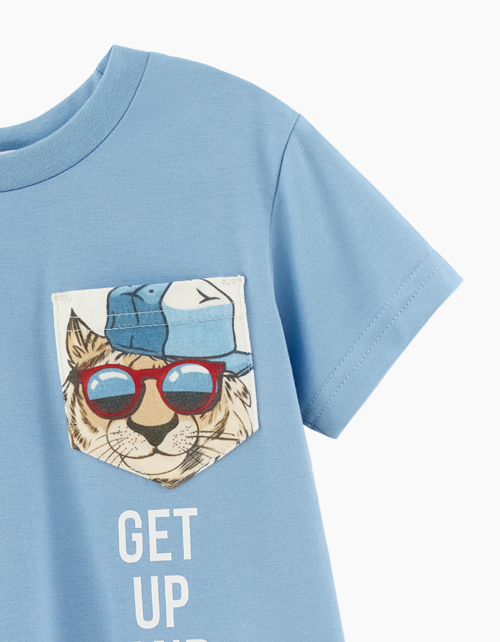 Светло-синяя футболка для мальчика