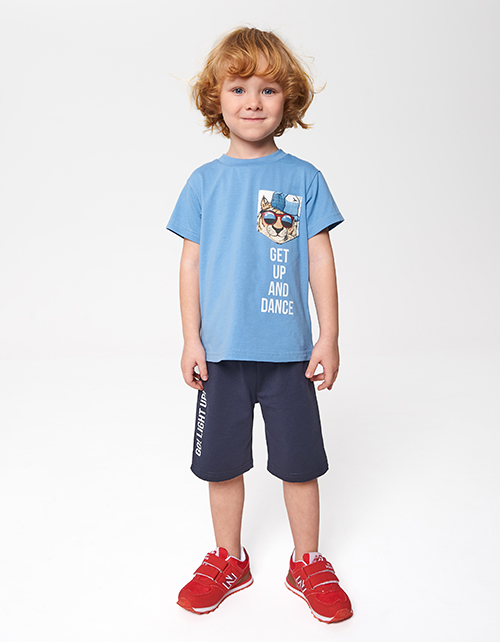 Светло-синяя футболка для мальчика