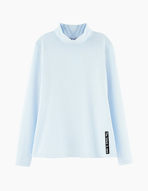 Светло-голубой гольф для девочки