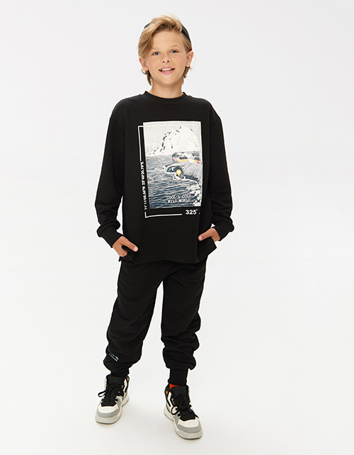 Черные брюки-джоггеры для мальчика