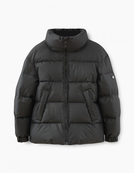 Черная демисезонная куртка для мальчика