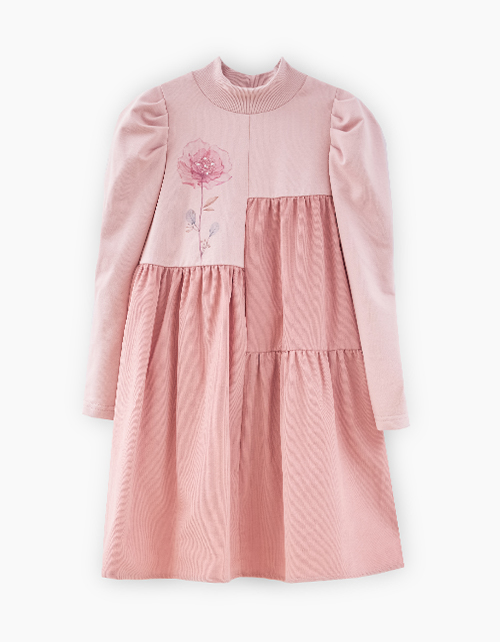 Темно-розовое платье с длинным рукавом Темно-розовое платье с длинным рукавом