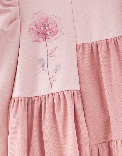 Темно-розовое платье с длинным рукавом Темно-розовое платье с длинным рукавом