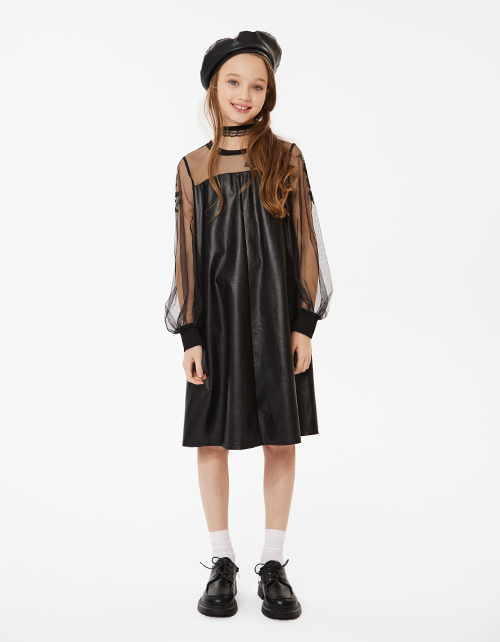 Эффектное платье из экокожи