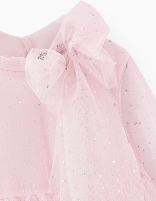 Светло-розовое нарядное платье