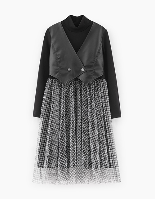 Черное нарядное платье