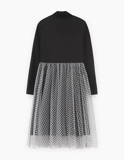 Черное нарядное платье