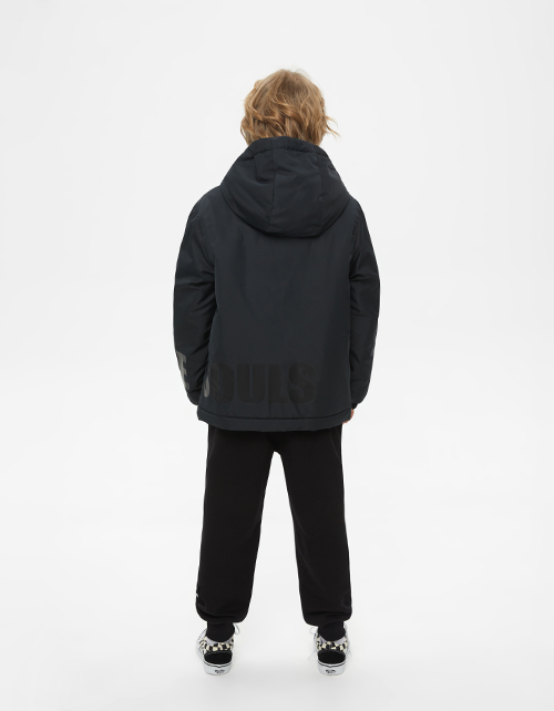 Весенняя куртка для мальчика