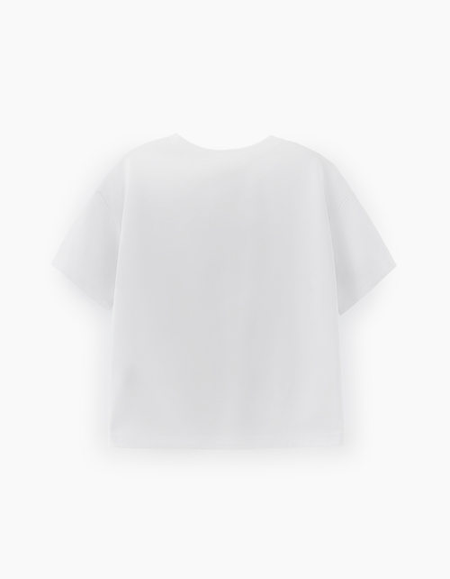 Стильная белая футболка для девочки Стильная белая футболка для девочки