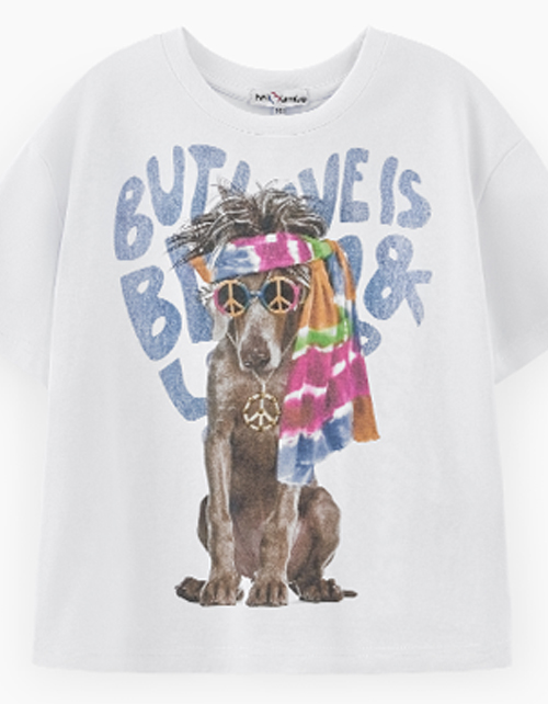 Стильная белая футболка для девочки Стильная белая футболка для девочки