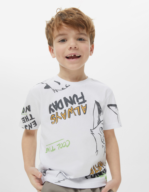 Белая футболка для мальчика