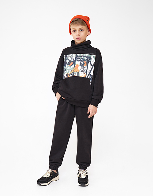 Чёрные брюки-джоггеры для мальчика