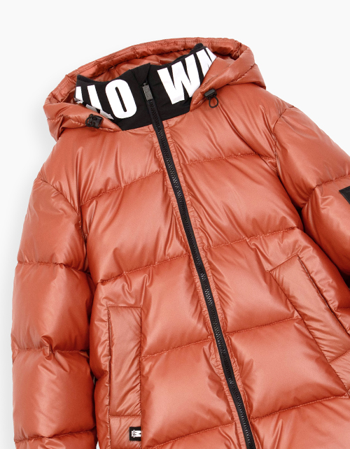 Зимняя куртка оттенка терракот на синтепухе для мальчика