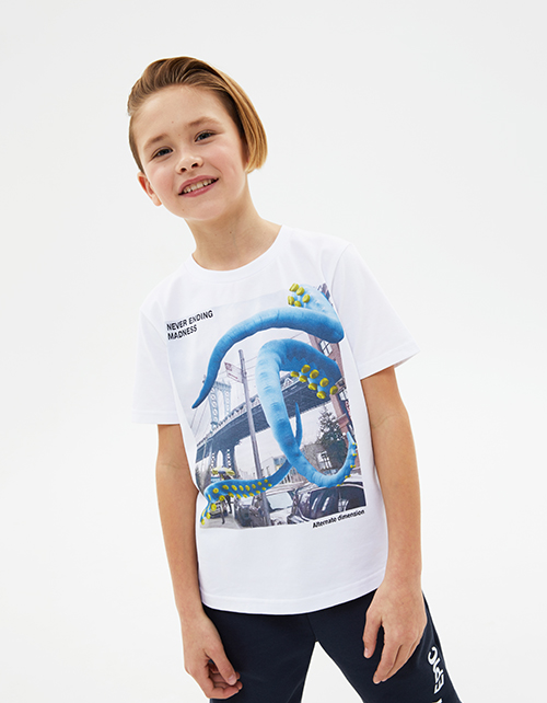 Дизайнерская белая футболка для мальчика