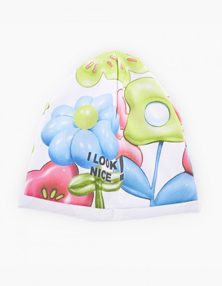 Яркая шапка для девочки