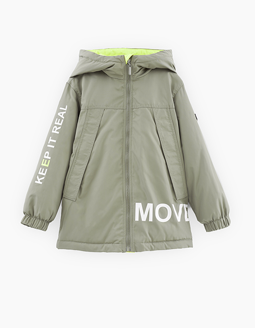 Весенняя куртка оттенка светлая олива для мальчика