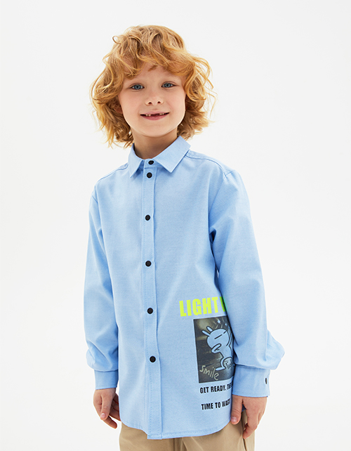 Светло-голубая рубашка для мальчика Светло-голубая рубашка для мальчика
