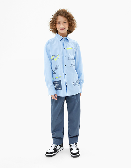 Светло-голубая рубашка для мальчика Светло-голубая рубашка для мальчика
