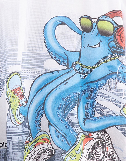 Белая футболка для мальчика