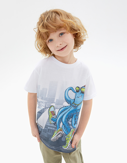 Белая футболка для мальчика Белая футболка для мальчика