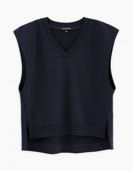 Тёмно-синий жилет для девочки