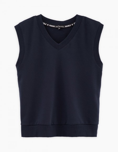 Тёмно-синий школьный жилет для мальчика Тёмно-синий школьный жилет для мальчика