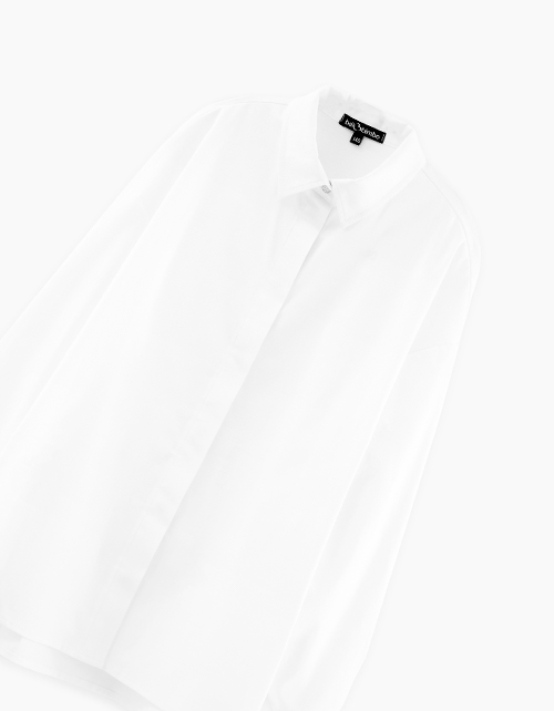 Стильная белая блузка на кнопках для девочки