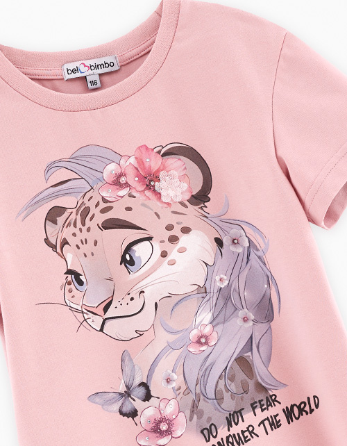 Нежно-розовая футболка со снежным барсом для девочки