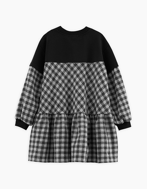 Стильное платье для девочки Стильное платье для девочки