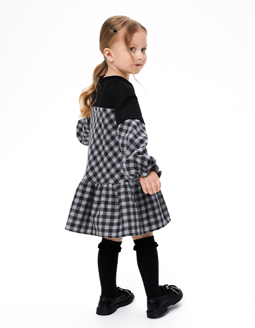 Стильное платье для девочки