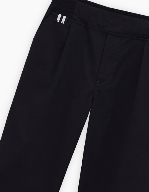 Чёрные брюки для мальчика