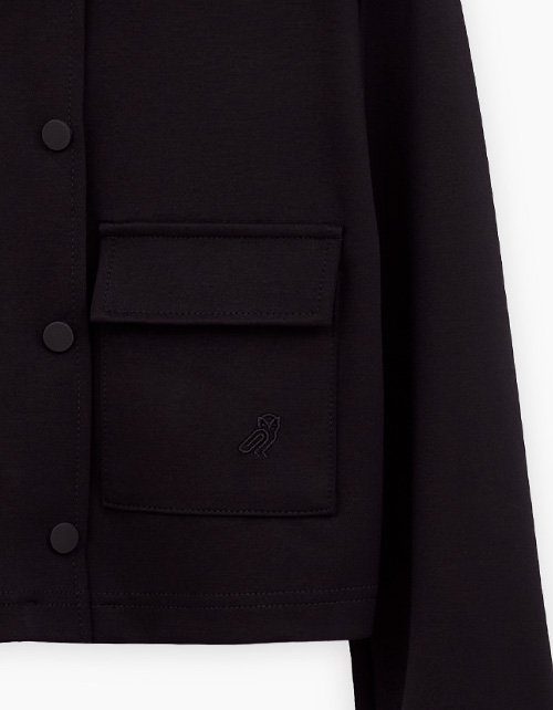 Чёрный укороченный жакет для девочки Чёрный укороченный жакет для девочки