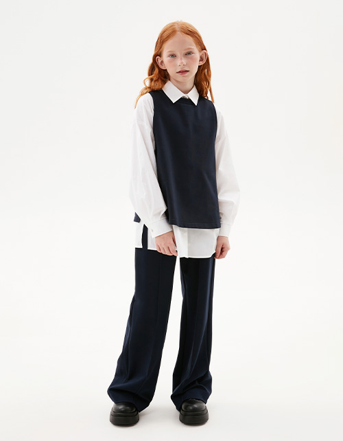 Тёмно-синий жилет для девочки