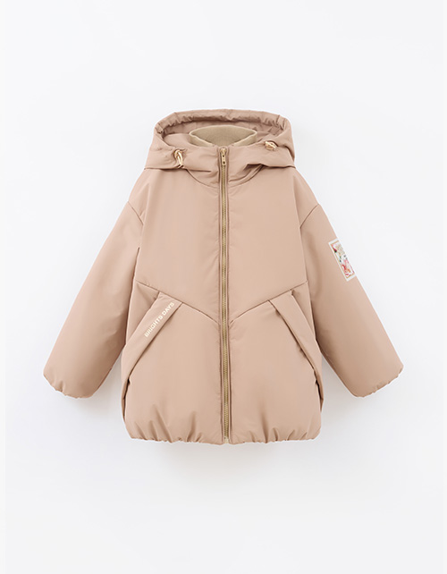 Осенняя бежевая куртка для девочки