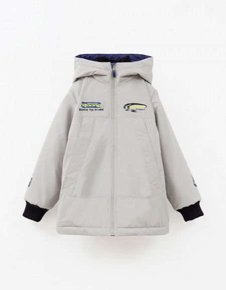 Светло-серая осенняя куртка для мальчика