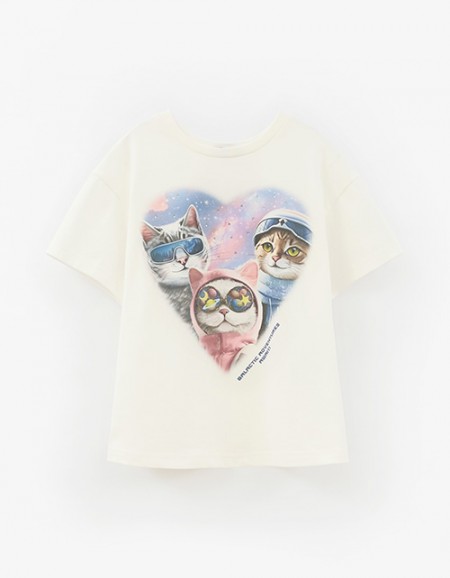 Дизайнерская футболка для девочки