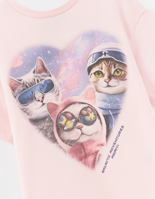 Дизайнерская футболка для девочки