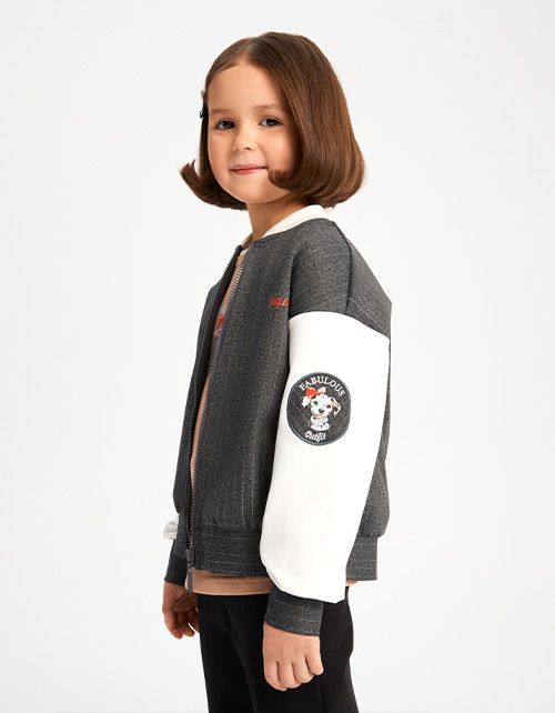 Стильный жакет для девочки Стильный жакет для девочки