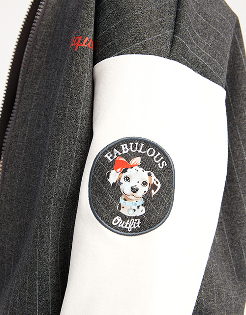 Стильный жакет для девочки Стильный жакет для девочки