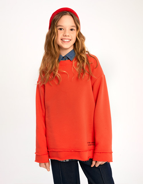 Яркий свитшот для девочки Яркий свитшот для девочки