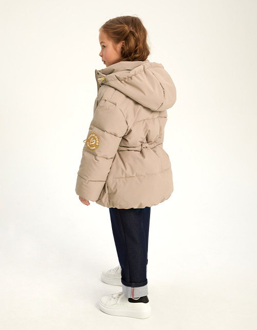 Бежевая зимняя куртка для девочки