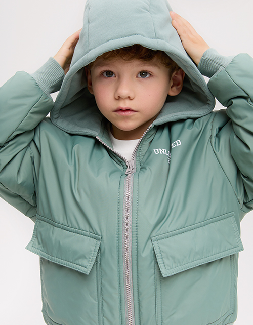 Весенняя куртка для мальчика