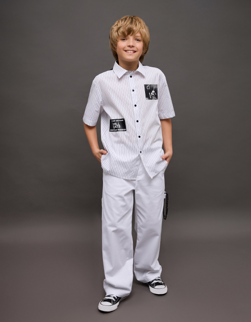 Стильная рубашка в полоску для мальчика